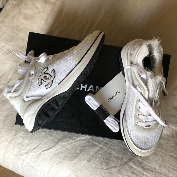 chanel slippers fluffy